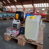 Diverse vloeistoffen en smeermiddelen – foto 2 – kavel bij Onlineveilingmeester, Winsum