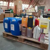 Diverse vloeistoffen en smeermiddelen – foto 3 – kavel bij Onlineveilingmeester, Winsum
