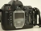 Nikon D100 digitale spiegelreflexcamera met lens en accessoires – foto 10 – kavel bij De Kringwinkel, Antwerpen