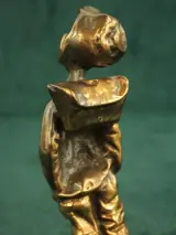 Yves Lohé (°1947) Bronzen Figuur met Rugzak – foto 6 – kavel bij De Kringwinkel, Antwerpen