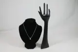 Zilverkleurige juwelenset (Ring en halsketting) – kavel bij De Kringwinkel, Brecht