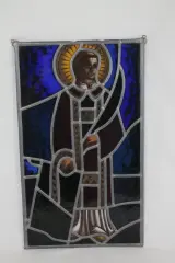 Glas-in-lood heilige Stefanus – foto 2 – kavel bij De Kringwinkel, Brecht