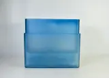 Kartell tijdschriftenhouder 4676 van Giotto Stoppino, blauw – kavel bij De Kringwinkel, Turnhout