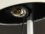 Belux ‘Diogenes’ design vloerlamp - King & Miranda, 1999 - dubbele lichtfunctie – foto 7 – kavel bij De Kringwinkel, Antwerpen