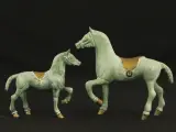 Set van 2 metalen paardenbeeldjes (Paard & Veulen) – Chinese stijl – foto 2 – kavel bij De Kringwinkel, Antwerpen