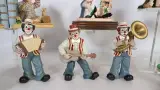 Set van 12 decoratieve clownfiguren van Cille Leonardo en Dame Hilda Von Ette – foto 2 – kavel bij De Kringwinkel, Turnhout