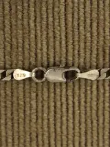 Sterling zilveren ketting met handgemaakte Indiase hanger – foto 5 – kavel bij De Kringwinkel, Antwerpen