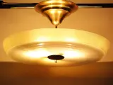 Indrukwekkende vintage mid-century plafondlamp met groot structuurglas (55,5 cm) - ca. 1950 – foto 7 – kavel bij De Kringwinkel, Antwerpen