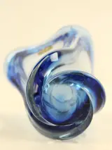 Val Saint Lambert – Blauwe kristallen vaas (22 cm) – foto 7 – kavel bij De Kringwinkel, Antwerpen