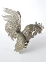 Set van 2 decoratieve metalen haan beelden – foto 9 – kavel bij De Kringwinkel, Heverlee