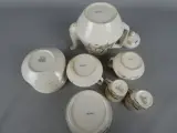Vintage servies met vogelmotief van P. Regout Maastricht – foto 3 – kavel bij De Kringwinkel, Diest