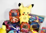 Grote gemengde Pokémon-verzameling met spellen, knuffels en verzamelitems – foto 2 – kavel bij De Kringwinkel, Turnhout