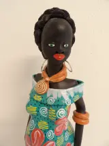 "Boneca Baiana" beeld (terracotta) – foto 3 – kavel bij De Kringwinkel, Leopoldsburg