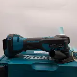 Accu multitool, Makita, DTM52, 2024 – foto 3 – kavel bij Domeinen Roerende Zaken, Groningen