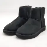 Paar schoenen, maat 37, UGG, 1016222 – kavel bij Domeinen Roerende Zaken, Groningen