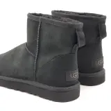 Paar schoenen, maat 37, UGG, 1016222 – foto 5 – kavel bij Domeinen Roerende Zaken, Groningen