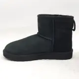 Paar schoenen, maat 37, UGG, 1016222 – foto 4 – kavel bij Domeinen Roerende Zaken, Groningen