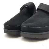 Paar schoenen, maat 37, UGG, 1138252 – foto 2 – kavel bij Domeinen Roerende Zaken, Groningen