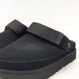 3x Paar schoenen, maat 37, UGG, 1138252 – foto 3 – kavel bij Domeinen Roerende Zaken, Groningen