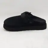 3x Paar schoenen, maat 37, UGG, 1138252 – foto 4 – kavel bij Domeinen Roerende Zaken, Groningen