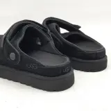 3x Paar schoenen, maat 37, UGG, 1138252 – foto 5 – kavel bij Domeinen Roerende Zaken, Groningen