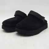 3x Paar schoenen, maat 37, UGG, 1138252 – foto 9 – kavel bij Domeinen Roerende Zaken, Groningen