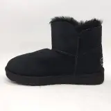 2x Paar schoenen, maat 37, UGG, 1016554 – foto 4 – kavel bij Domeinen Roerende Zaken, Groningen