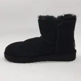 Paar schoenen, maat 37, UGG, 1016554 – foto 4 – kavel bij Domeinen Roerende Zaken, Groningen