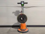 Vloerschuurmachine roterend met stofzuiger 230V, Numatic, HFM 1515, 2024 – foto 2 – kavel bij Onlineveilingmeester, Heerenveen