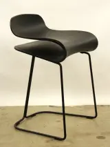 Kristalia (Harry & Camila) BCN (2008) – Set van 2 stoelen – foto 5 – kavel bij De Kringwinkel, Antwerpen