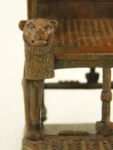 Toetanchamon op zijn rijk versierde troon - decoratief beeld in Egyptische stijl – foto 5 – kavel bij De Kringwinkel, Antwerpen