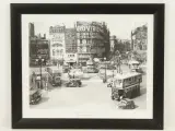 Set van 4 ingelijste zwart-wit prints - The Global Agency, Cities - Parijs & Londen – foto 5 – kavel bij De Kringwinkel, Antwerpen