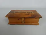Houten sieraden- of opbergdoos met lade – kavel bij De Kringwinkel, Diest
