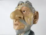 Beeldje caricaturale weergave van Franse zanger Serge Gainsbourg – foto 3 – kavel bij De Kringwinkel, Heverlee