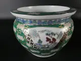 Handbeschilderde porseleinen cachepot in Japanse Imari-stijl – foto 2 – kavel bij De Kringwinkel, Heverlee