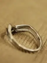 18 karaat witgouden ring met diamant – foto 7 – kavel bij De Kringwinkel, Antwerpen