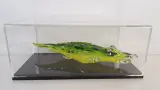 Murano stijl glazen krokodil in acryl box – foto 5 – kavel bij De Kringwinkel, Turnhout