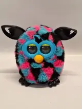 Set van 2 vintage Hasbro Furby Boom interactieve knuffels en 1 VTech Kruip en Leer Babybeer – foto 3 – kavel bij De Kringwinkel, Gent
