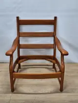Vintage loungefauteuil in massief hout met blauwgrijze velours bekleding – foto 4 – kavel bij De Kringwinkel, Gent