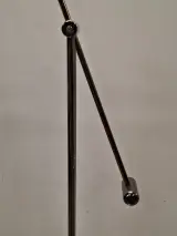 Vintage Massive boogvloerlamp met contragewicht - chroom en messingkleurig metaal, jaren ’80 – foto 6 – kavel bij De Kringwinkel, Gent