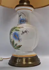 Vintage handbeschilderde keramische tafellamp ‘Margi’ - floraal decor & messing voet – foto 5 – kavel bij De Kringwinkel, Gent