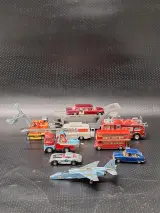 Lot van 10 authentieke Dinky Toys en Corgi Toys voertuigen - jaren '60/'70 – foto 2 – kavel bij De Kringwinkel, Gent