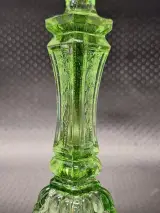 Lichtgroene persglazen kandelaars met leeuwenkop - Depression Glass-stijl – foto 9 – kavel bij De Kringwinkel, Gent
