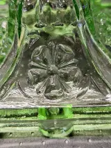 Lichtgroene persglazen kandelaars met leeuwenkop - Depression Glass-stijl – foto 10 – kavel bij De Kringwinkel, Gent