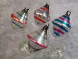Set van 4 vintage Ajeko glazen kersttolletjes – kavel bij De Kringwinkel, Gent