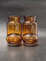 Set van 8 vintage Belgische apothekerspotten in bruin glas - Mid Century Modern – foto 6 – kavel bij De Kringwinkel, Gent