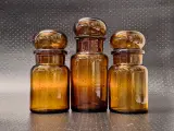 Set van 8 vintage Belgische apothekerspotten in bruin glas - Mid Century Modern – foto 8 – kavel bij De Kringwinkel, Gent