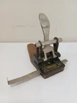 Antieke Franse Perforator "Le Moderne" N° 1 – foto 2 – kavel bij De Kringwinkel, Geraardsbergen