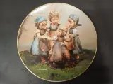 Set van 12 Hummel collectors borden – foto 6 – kavel bij De Kringwinkel, Geraardsbergen