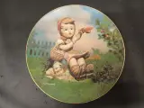 Set van 12 Hummel collectors borden – foto 8 – kavel bij De Kringwinkel, Geraardsbergen